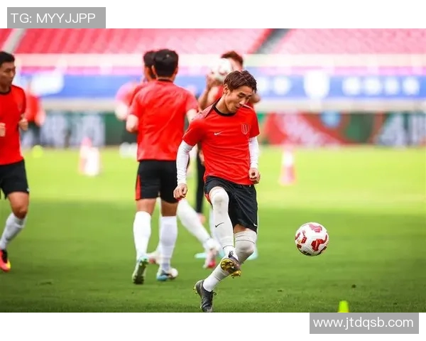 中超球员崛起:新时代中国足球的希望与挑战 中超球员崛起:新时代中国足球的希望与挑战